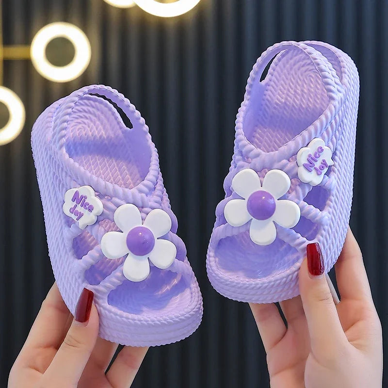 2025 New Children's Slippers Summer Girls and Boys Bathroom Home Anti
