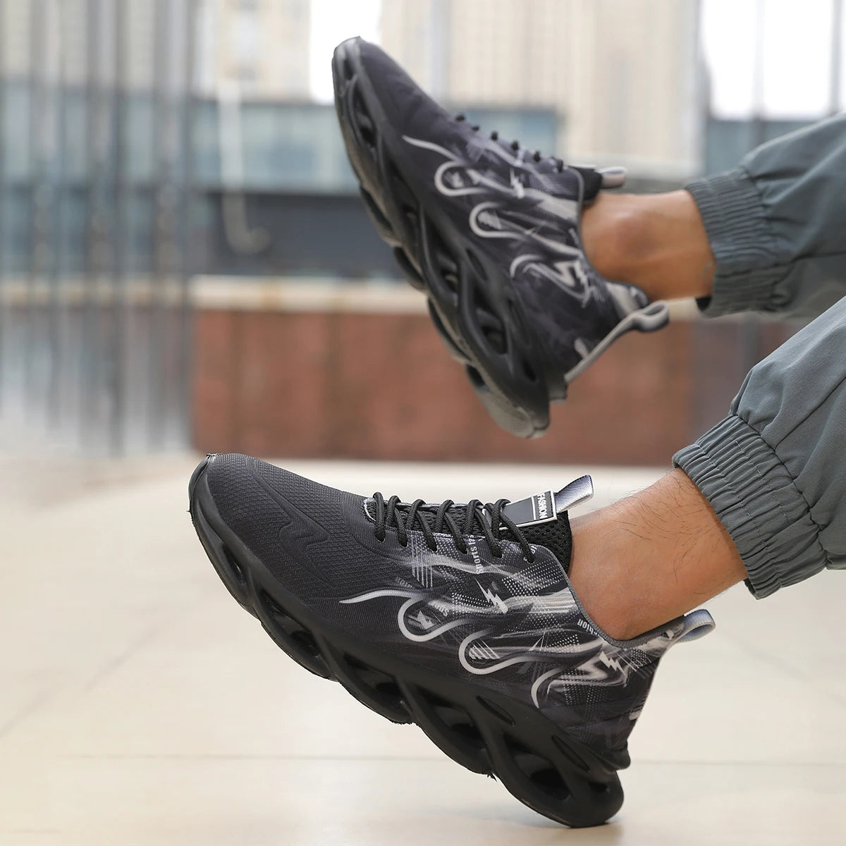 2026 Unisex Running Shoes Men Women Lightweight Mesh Breathable